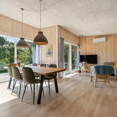 Holiday home Filip - 1-2km From The Sea In Djursland And Mols By Interhome